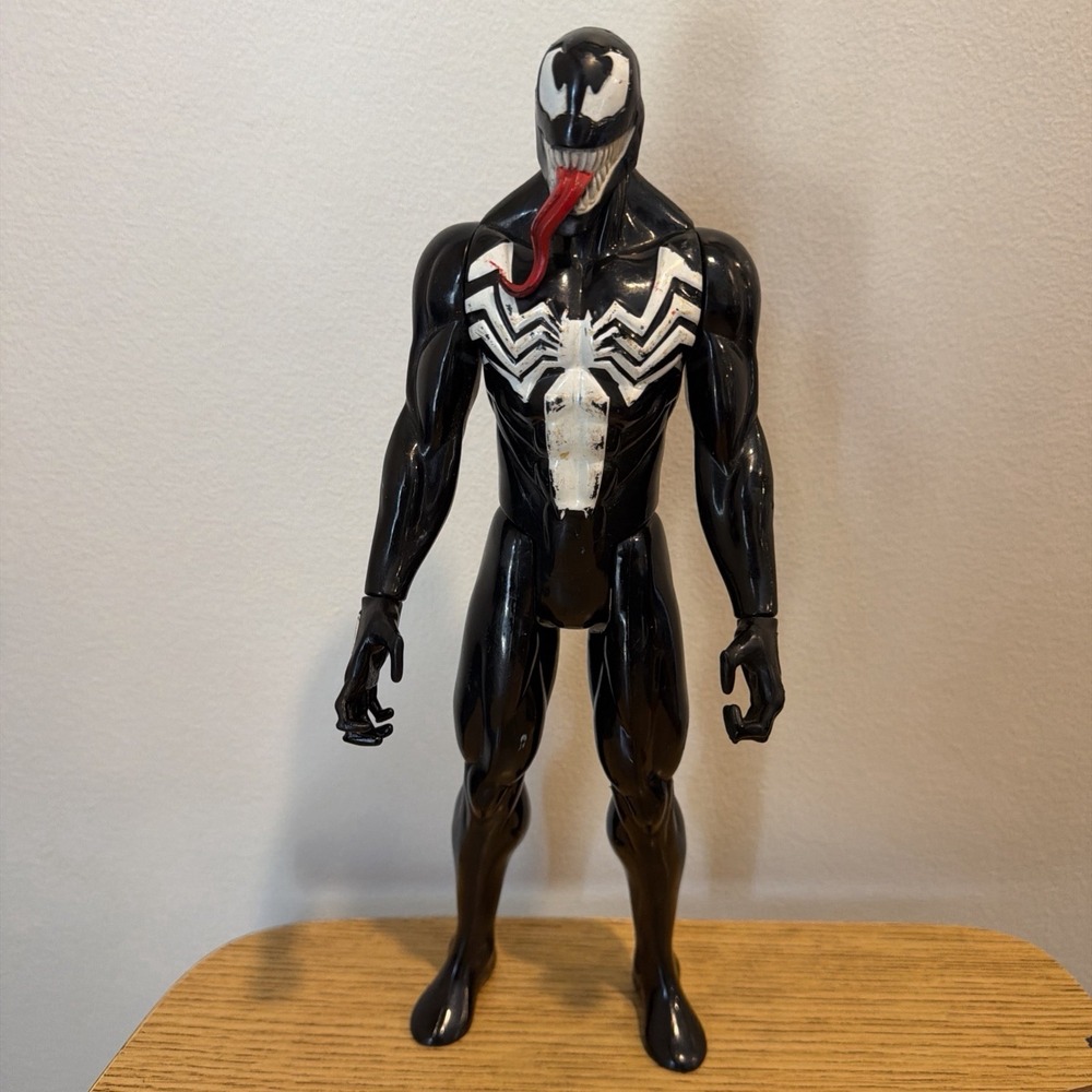 Venom 12 Inch Action Figure Marvel Ultimate Spider-Man Titan Hero Series 2014